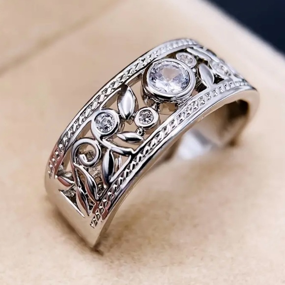 Jewelry - 🆕 Sterling silver plated cubic zirconia ring
